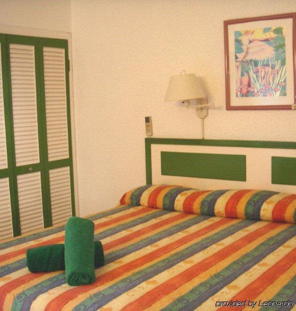 Apartamento Plum Tree Club Christ Church Habitación foto