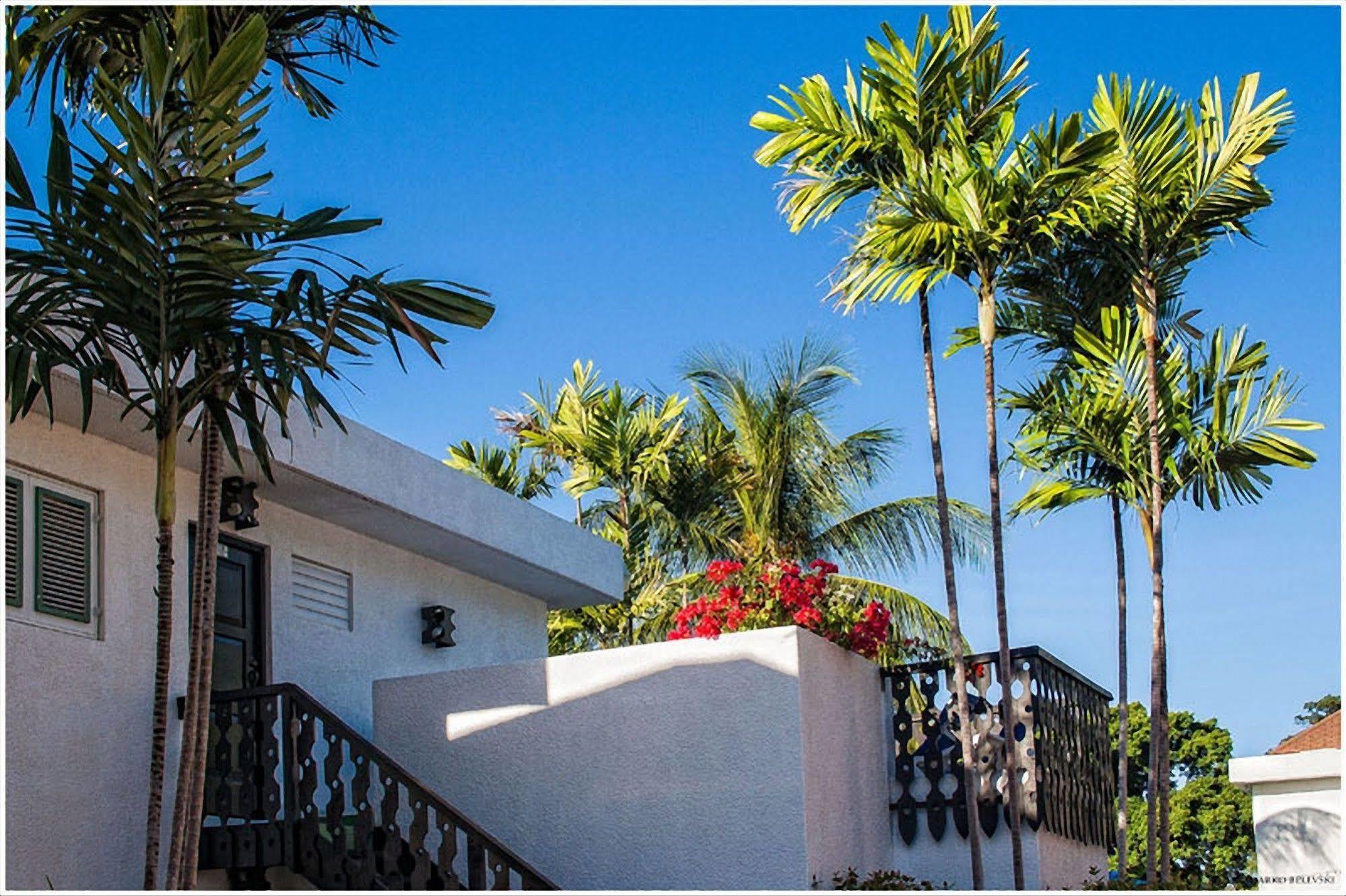 Apartamento Plum Tree Club Christ Church Exterior foto
